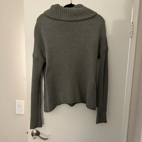 Express Cowl Neck sweater - Picture 2 of 2
